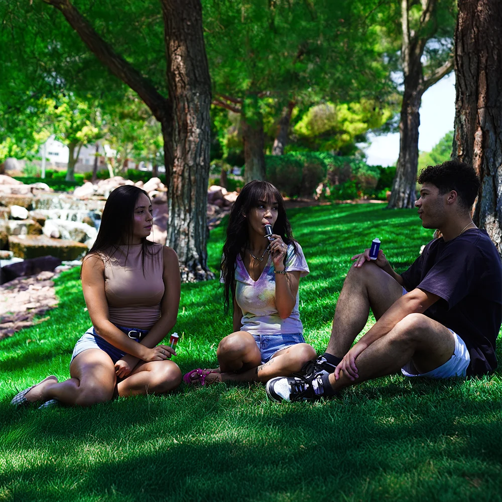 canna mood models vaping in group